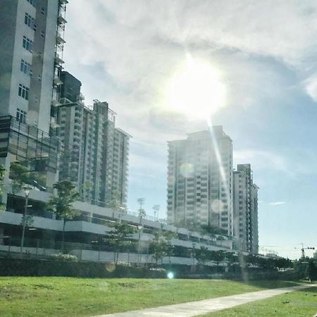 Putrajaya Dwiputra 6 Plus 1 Pax Blissful Fully Air-Con Suite エクステリア 写真