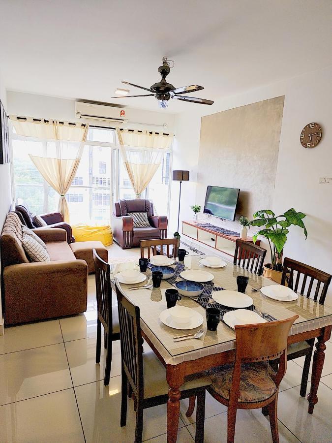 Putrajaya Dwiputra 6 Plus 1 Pax Blissful Fully Air-Con Suite エクステリア 写真