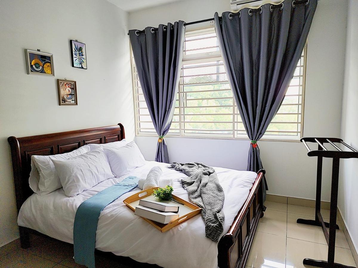 Putrajaya Dwiputra 6 Plus 1 Pax Blissful Fully Air-Con Suite エクステリア 写真