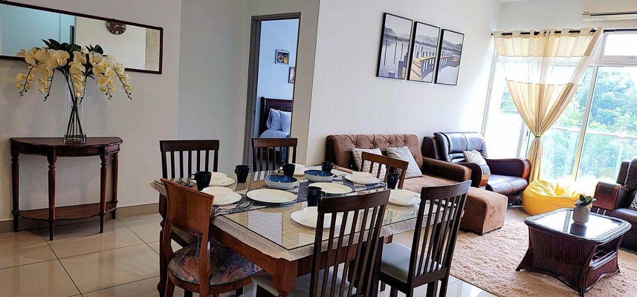 Putrajaya Dwiputra 6 Plus 1 Pax Blissful Fully Air-Con Suite エクステリア 写真