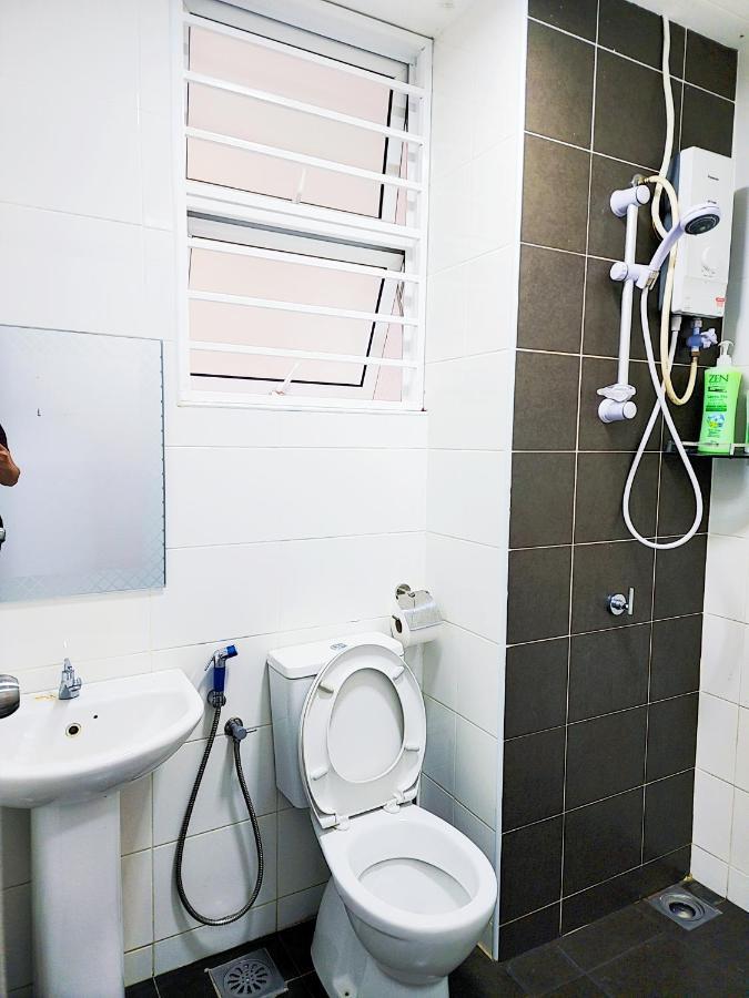 Putrajaya Dwiputra 6 Plus 1 Pax Blissful Fully Air-Con Suite エクステリア 写真