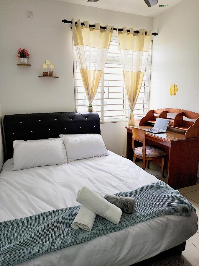 Putrajaya Dwiputra 6 Plus 1 Pax Blissful Fully Air-Con Suite エクステリア 写真