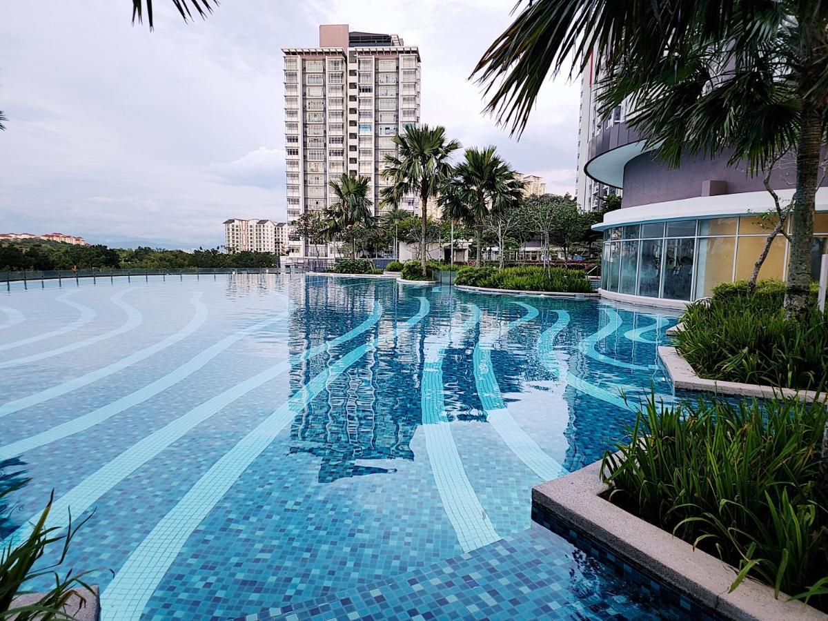 Putrajaya Dwiputra 6 Plus 1 Pax Blissful Fully Air-Con Suite エクステリア 写真