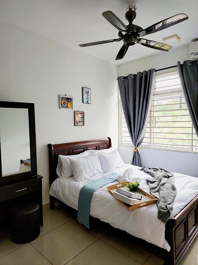 Putrajaya Dwiputra 6 Plus 1 Pax Blissful Fully Air-Con Suite エクステリア 写真